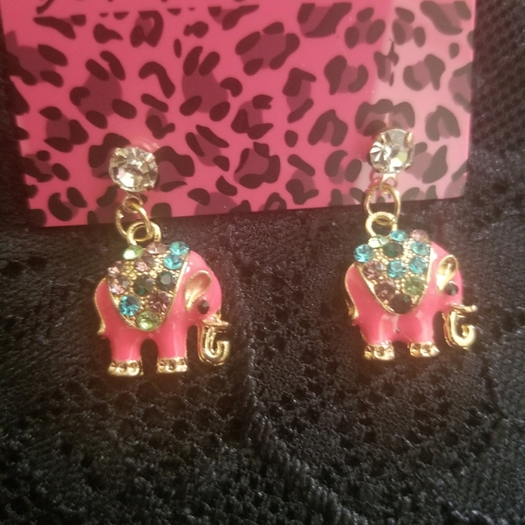 Betsey Johnson Lucky Elephant Earrings - Picture 2 of 3
